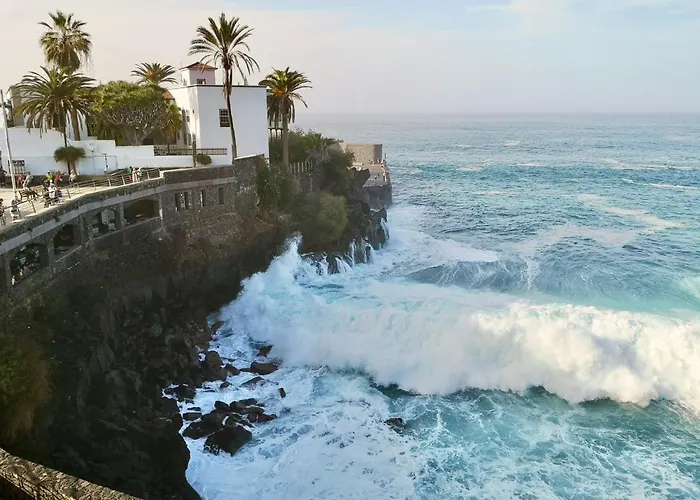 Oceanview I By Tor *